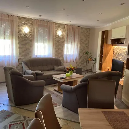 Apartment Boroka Gyula